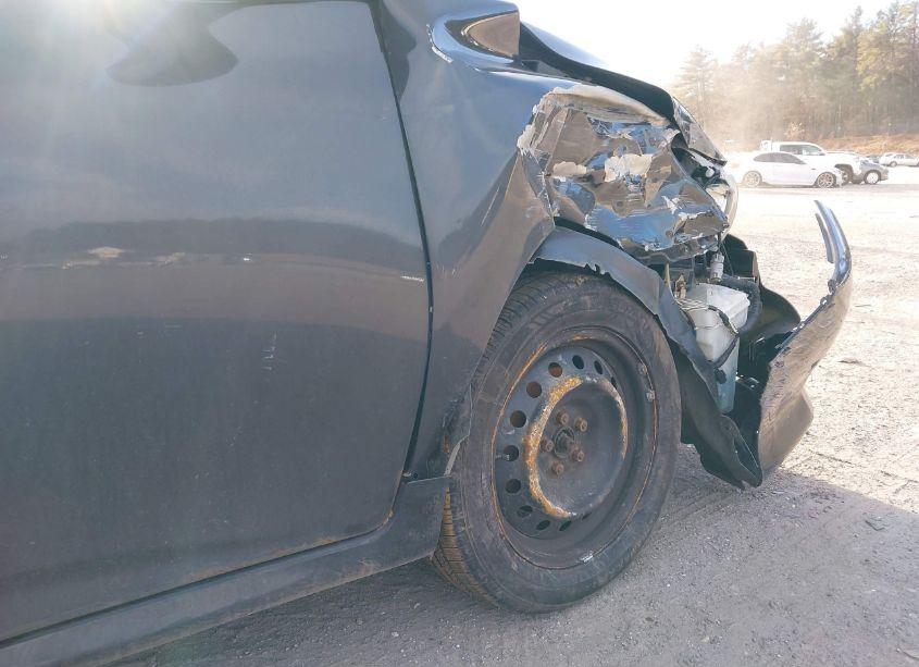 Photo 13 of 2009 Toyota Matrix (VIN 2T1KU40E09C061707)