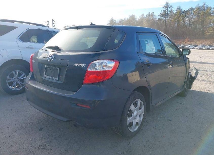 Photo 4 of 2009 Toyota Matrix (VIN 2T1KU40E09C061707)