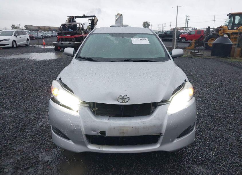 Photo 13 of 2009 Toyota Matrix (VIN 2T1KU40E09C078152)