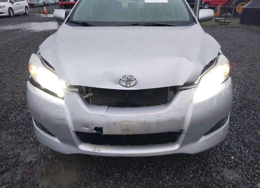 Photo 6 of 2009 Toyota Matrix (VIN 2T1KU40E09C078152)