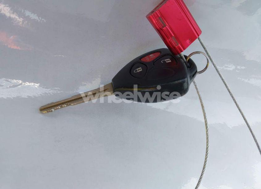 Photo 11 of 2009 Toyota Matrix (VIN 2T1KU40E09C106032)