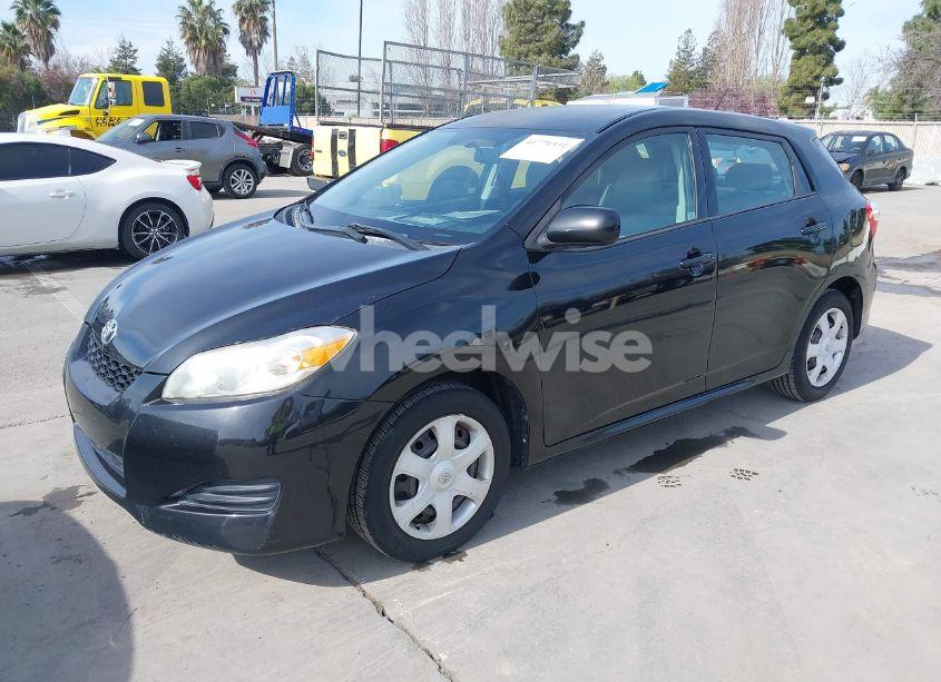 Photo 2 of 2009 Toyota Matrix (VIN 2T1KU40E09C106032)