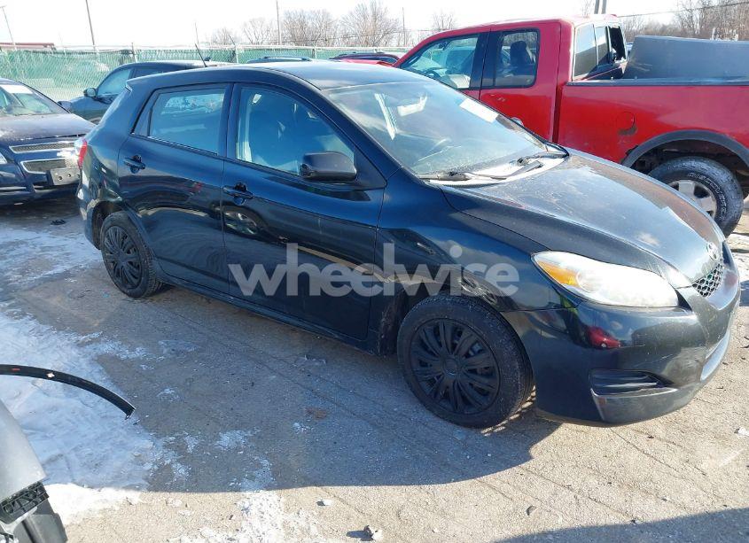 2009 Toyota Matrix (VIN 2T1KU40E09C151021) main photo