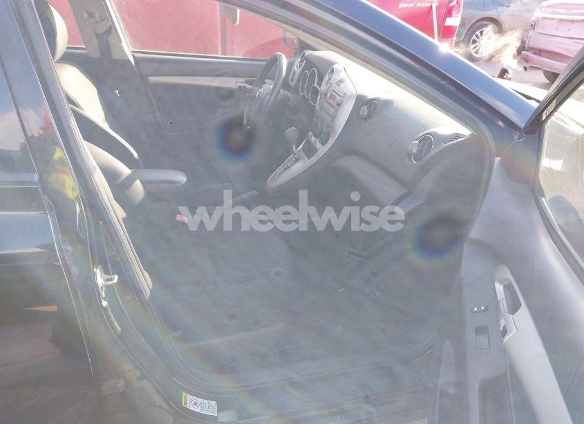 Photo 5 of 2009 Toyota Matrix (VIN 2T1KU40E09C151021)