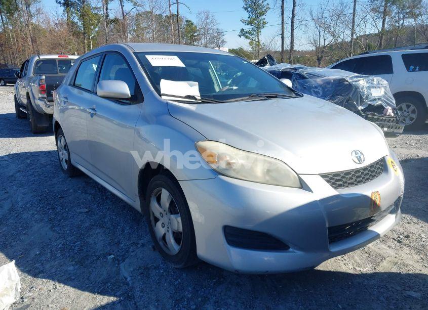 2009 Toyota Matrix (VIN 2T1KU40E19C073221) main photo