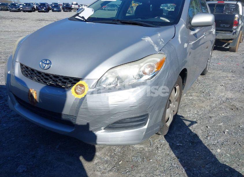 Photo 6 of 2009 Toyota Matrix (VIN 2T1KU40E19C073221)