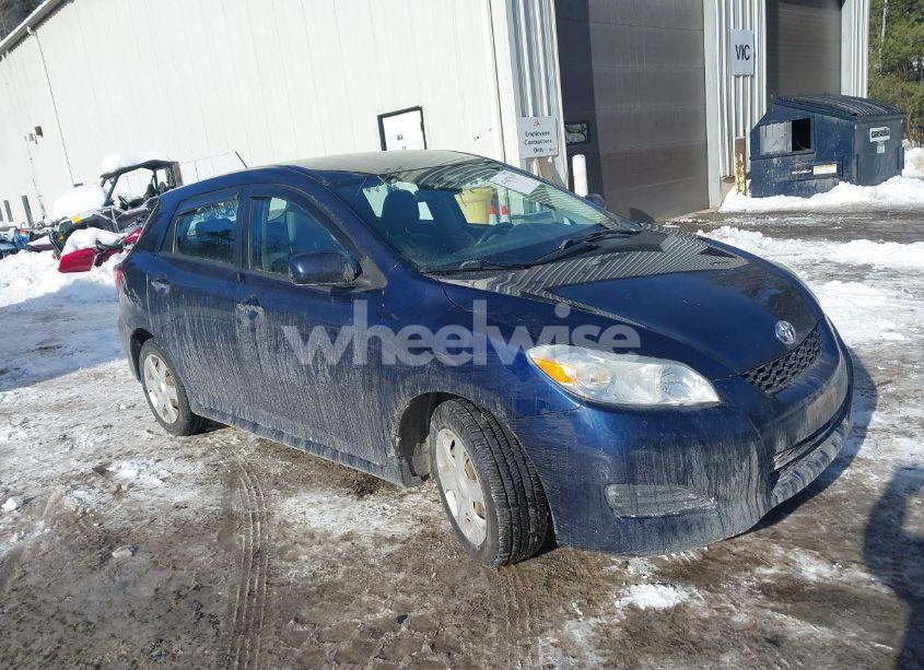 2009 Toyota Matrix (VIN 2T1KU40E29C009012) main photo