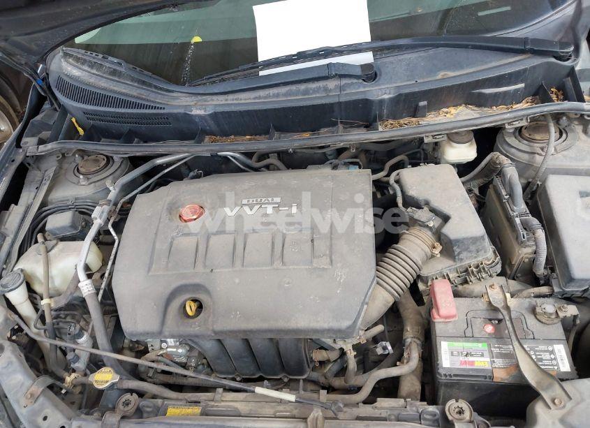 Photo 10 of 2009 Toyota Matrix (VIN 2T1KU40E29C039725)