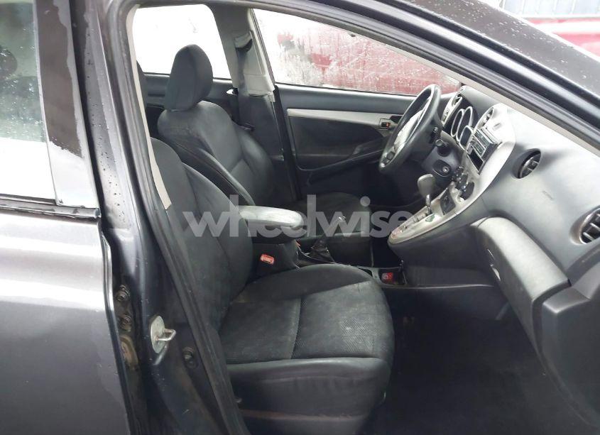 Photo 5 of 2009 Toyota Matrix (VIN 2T1KU40E29C039725)