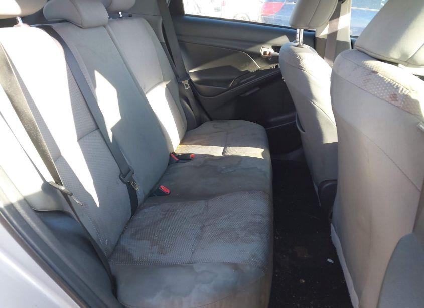 Photo 8 of 2009 Toyota Matrix (VIN 2T1KU40E29C101186)