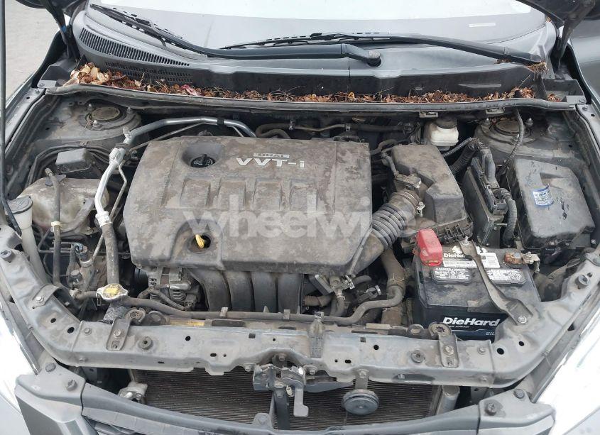 Photo 10 of 2009 Toyota Matrix (VIN 2T1KU40E29C124970)