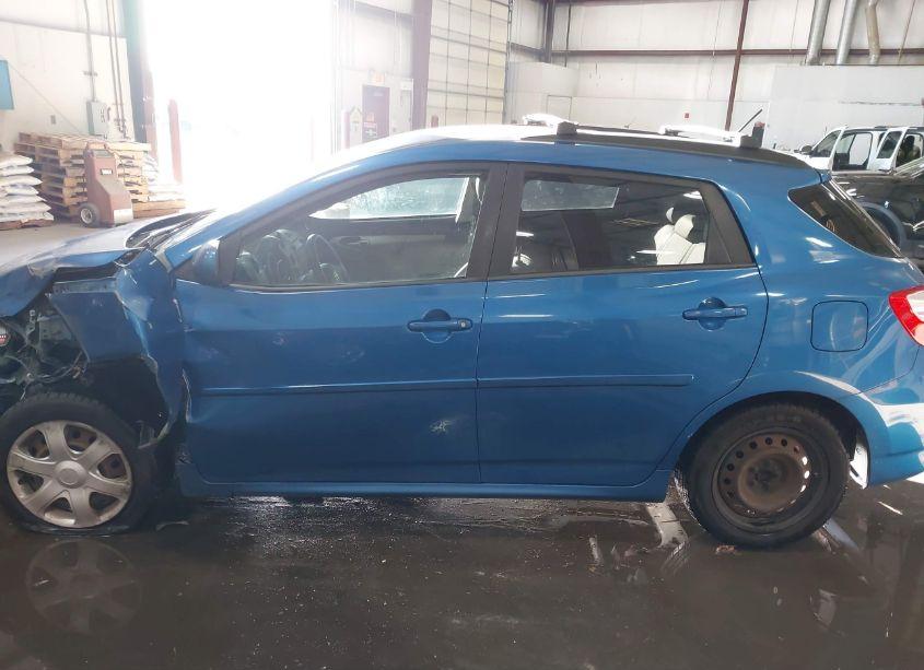 Photo 15 of 2009 Toyota Matrix (VIN 2T1KU40E29C178852)