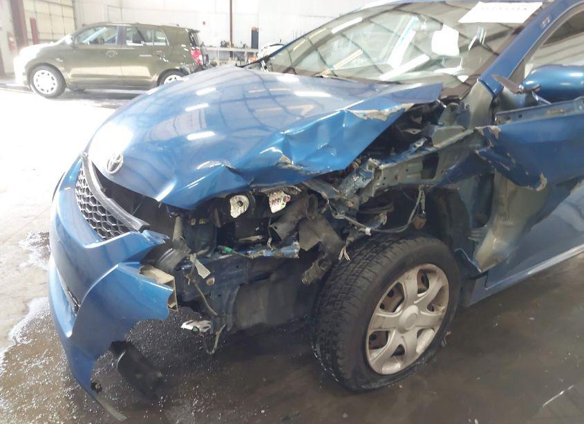 Photo 6 of 2009 Toyota Matrix (VIN 2T1KU40E29C178852)