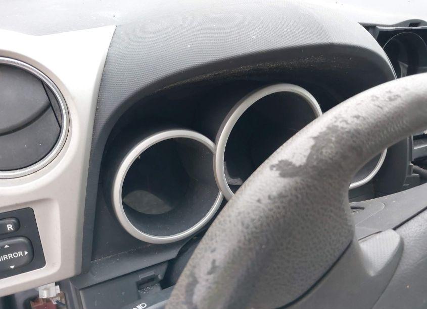 Photo 7 of 2009 Toyota Matrix (VIN 2T1KU40E39C021914)