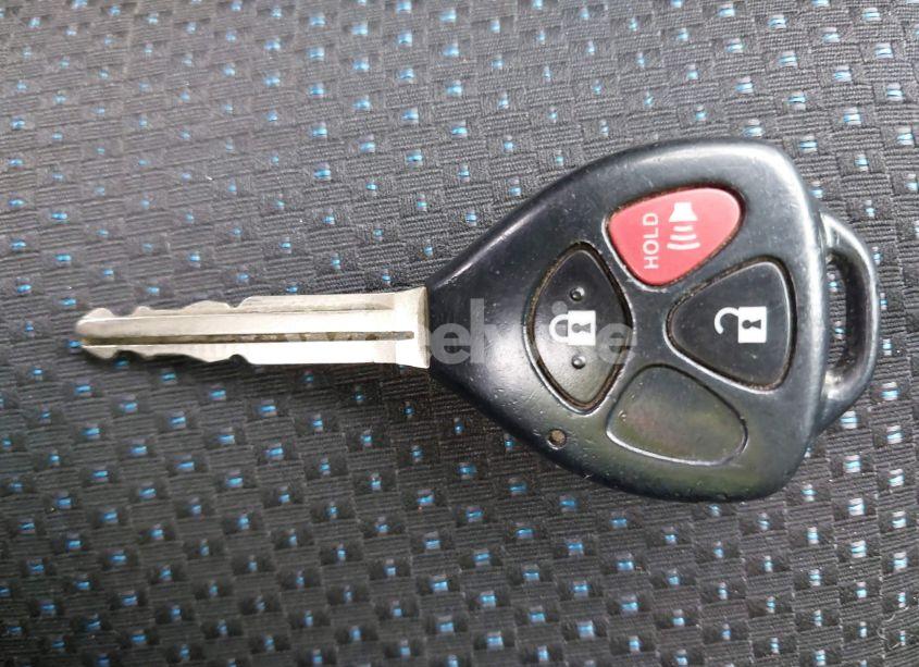 Photo 11 of 2009 Toyota Matrix (VIN 2T1KU40E39C062852)