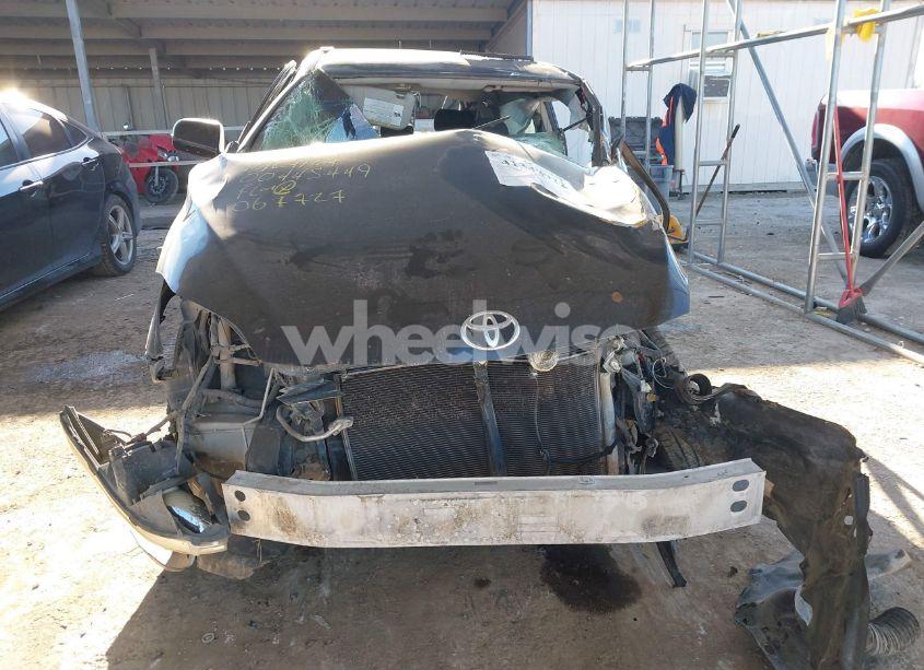 Photo 13 of 2009 Toyota Matrix (VIN 2T1KU40E39C067727)