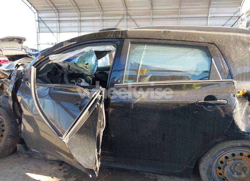 Photo 15 of 2009 Toyota Matrix (VIN 2T1KU40E39C067727)