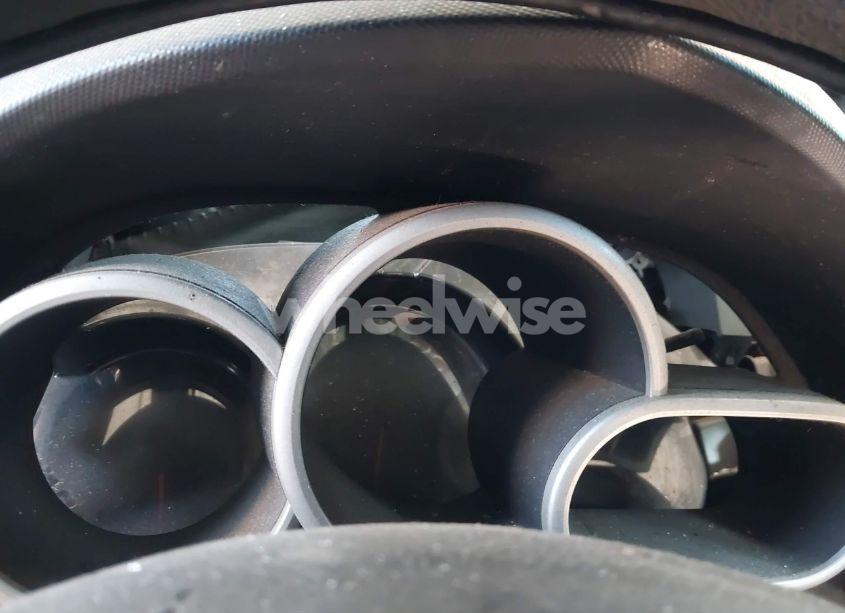 Photo 7 of 2009 Toyota Matrix (VIN 2T1KU40E39C067727)