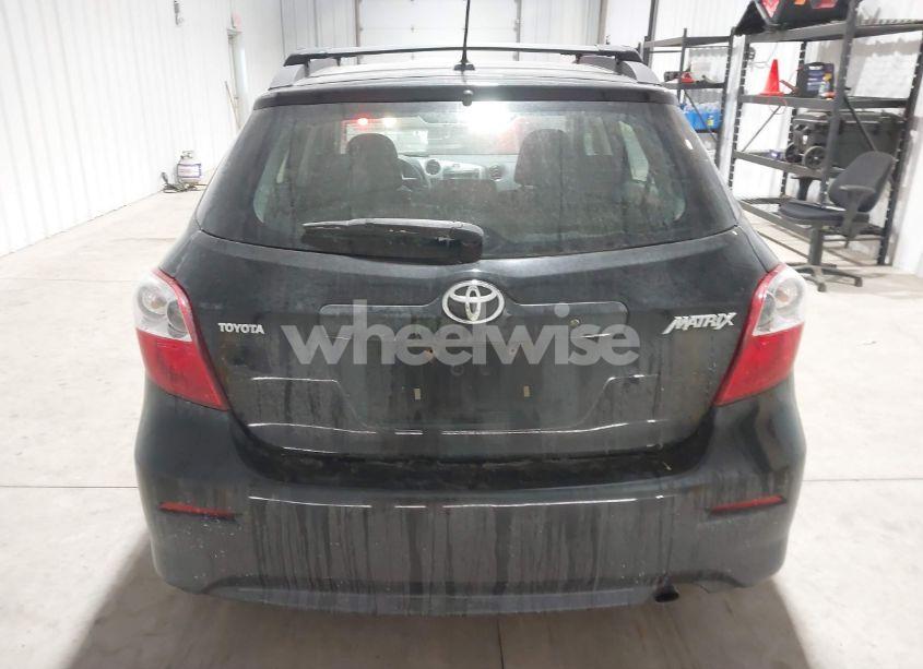 Photo 16 of 2009 Toyota Matrix (VIN 2T1KU40E39C101021)