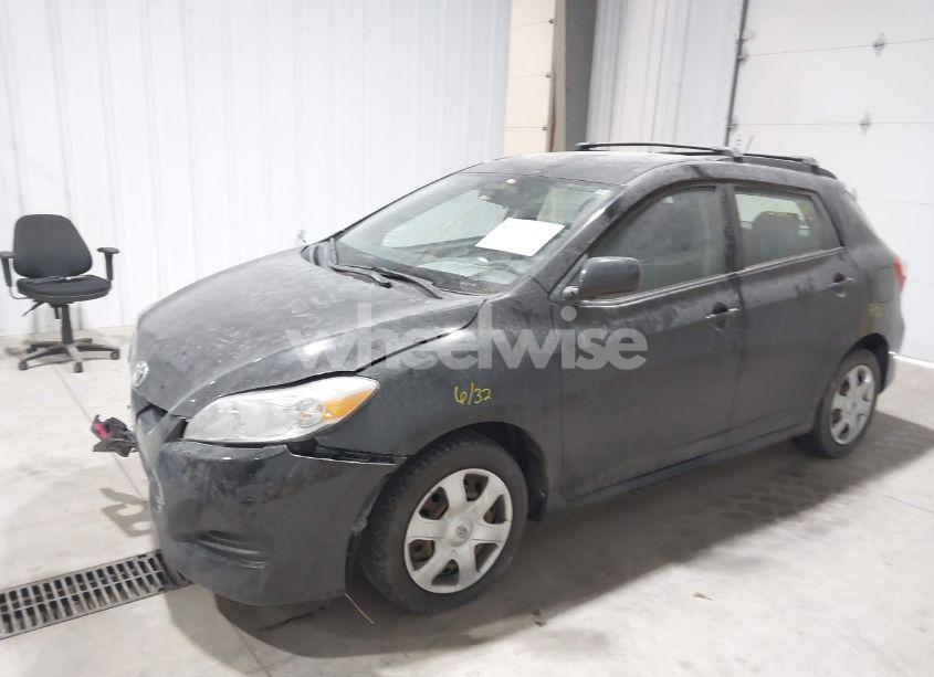 Photo 2 of 2009 Toyota Matrix (VIN 2T1KU40E39C101021)