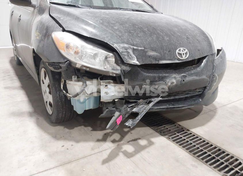 Photo 6 of 2009 Toyota Matrix (VIN 2T1KU40E39C101021)