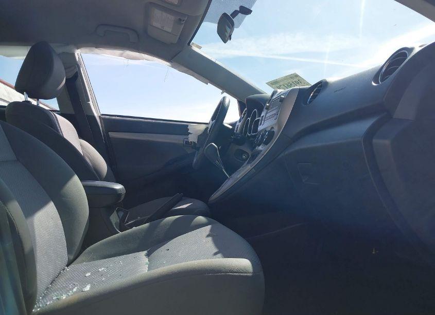 Photo 5 of 2009 Toyota Matrix (VIN 2T1KU40E39C184210)