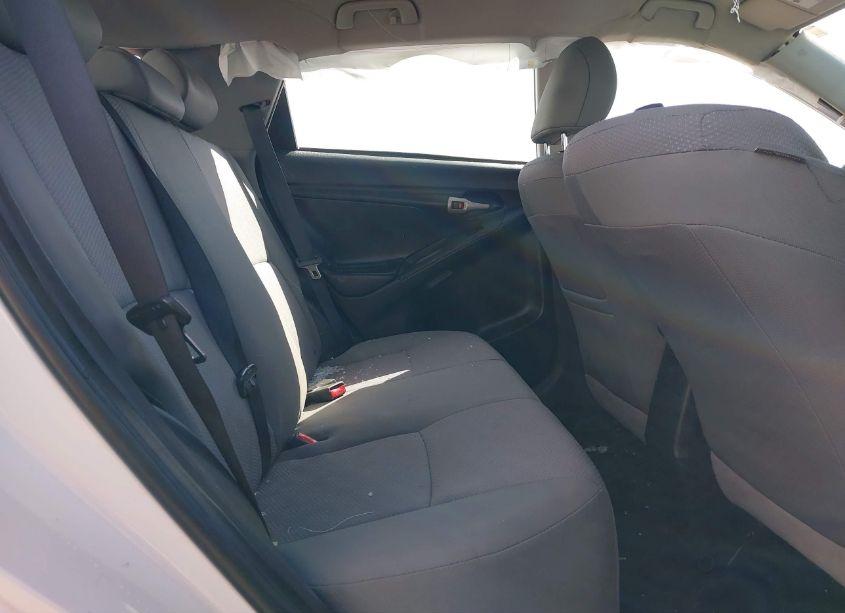 Photo 8 of 2009 Toyota Matrix (VIN 2T1KU40E39C184210)