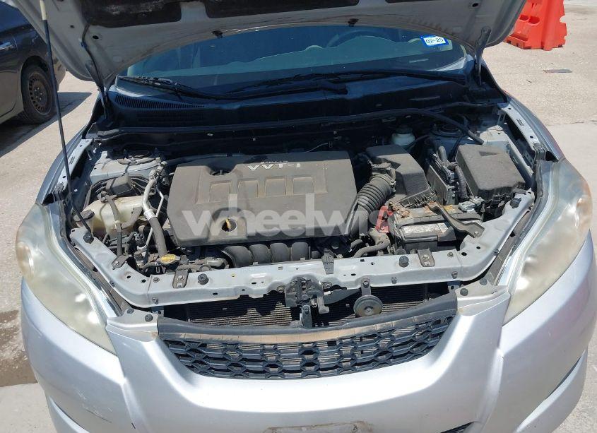 Photo 10 of 2009 Toyota Matrix (VIN 2T1KU40E59C016424)