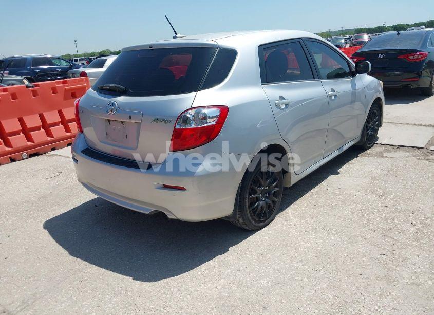 Photo 4 of 2009 Toyota Matrix (VIN 2T1KU40E59C016424)