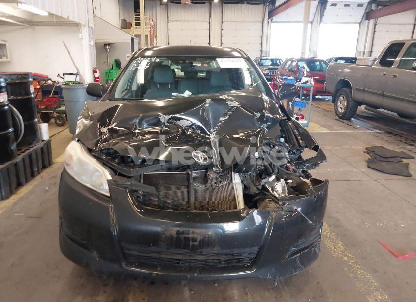 Photo 13 of 2009 Toyota Matrix (VIN 2T1KU40E59C118855)