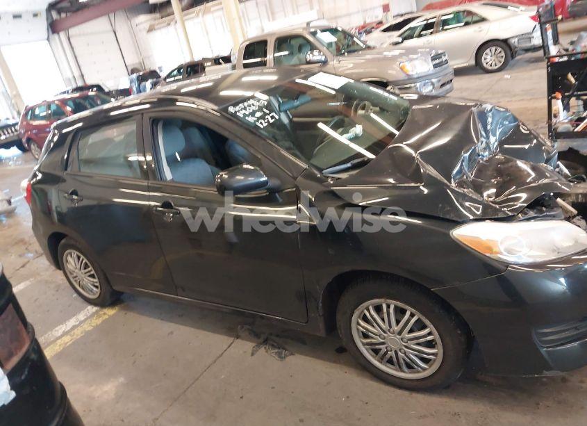Photo 14 of 2009 Toyota Matrix (VIN 2T1KU40E59C118855)