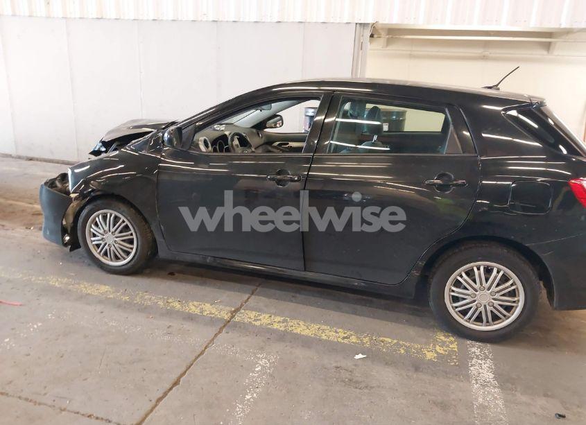 Photo 15 of 2009 Toyota Matrix (VIN 2T1KU40E59C118855)