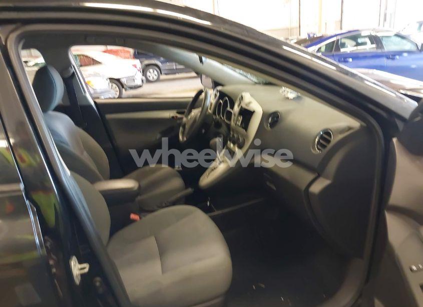 Photo 5 of 2009 Toyota Matrix (VIN 2T1KU40E59C118855)