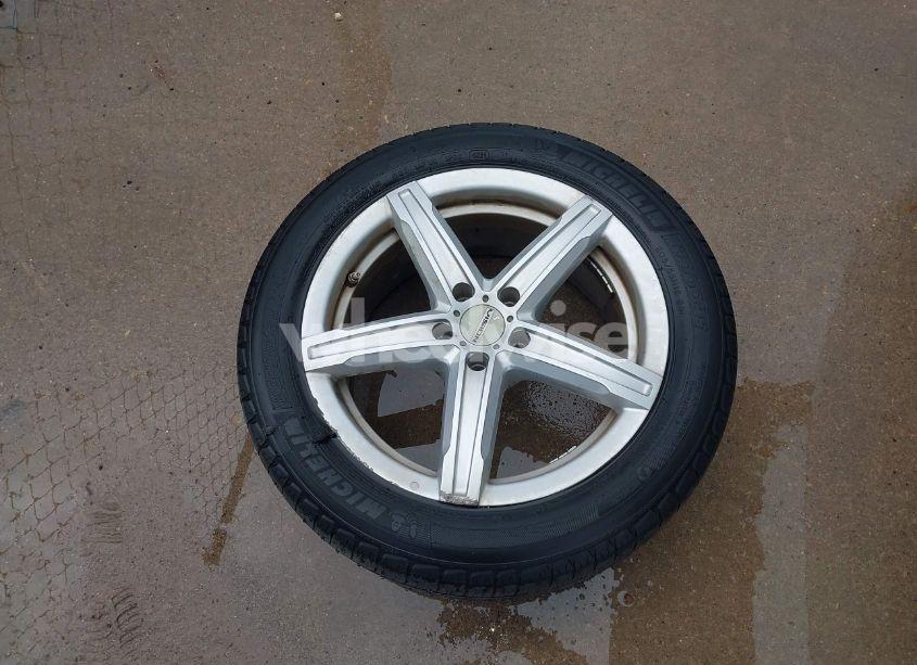 Photo 12 of 2009 Toyota Matrix (VIN 2T1KU40E69C054826)