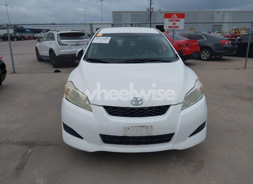 Photo 13 of 2009 Toyota Matrix (VIN 2T1KU40E69C054826)