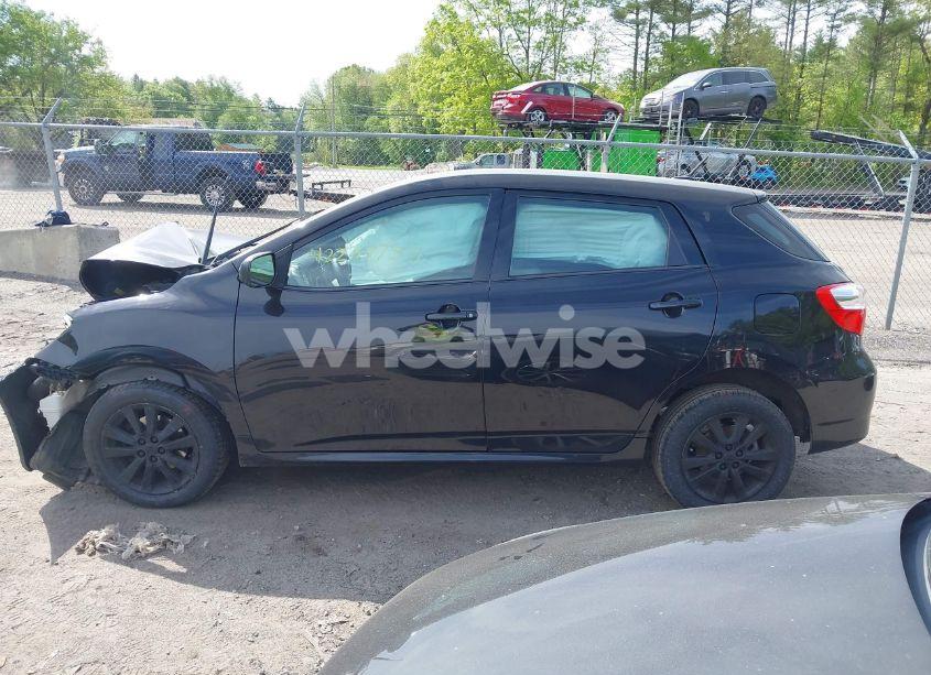 Photo 14 of 2009 Toyota Matrix (VIN 2T1KU40E69C081234)