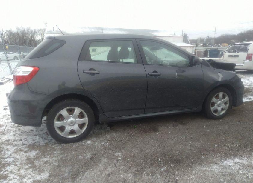 Photo 13 of 2009 Toyota Matrix (VIN 2T1KU40E69C088135)