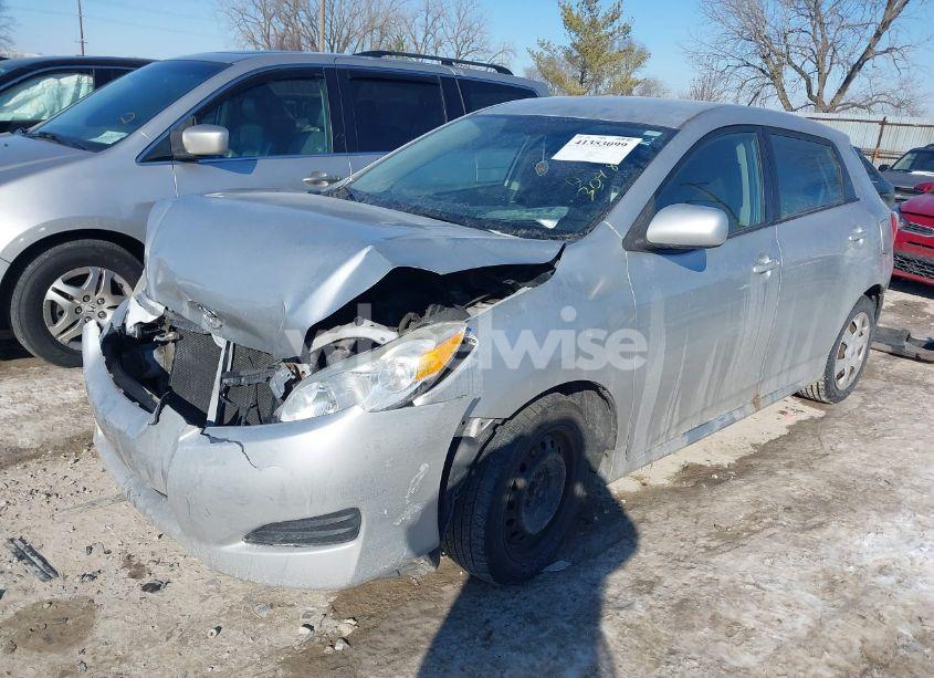 Photo 2 of 2009 Toyota Matrix (VIN 2T1KU40E69C113048)