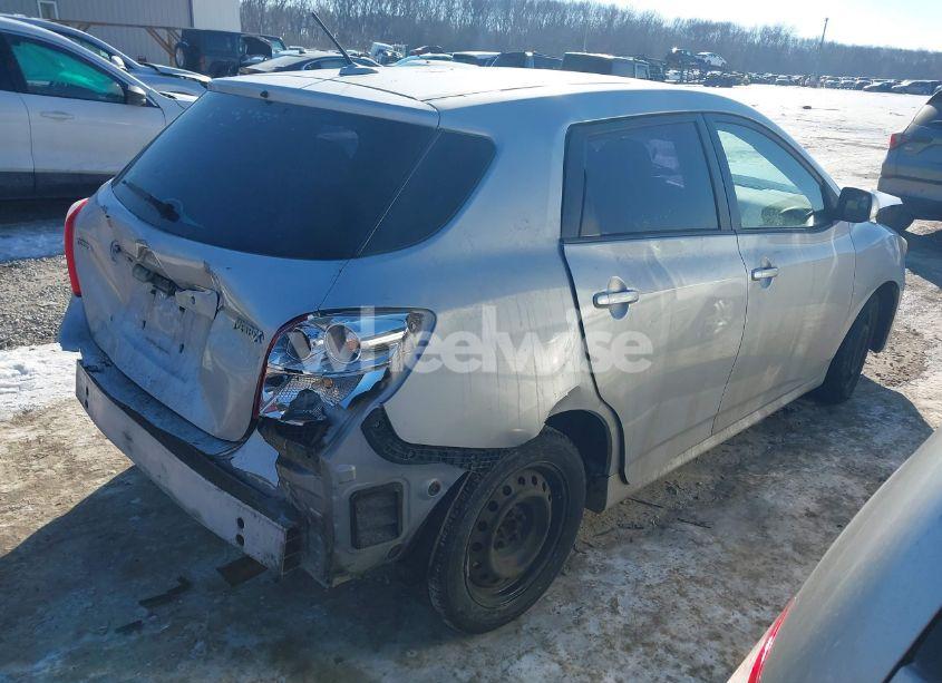 Photo 4 of 2009 Toyota Matrix (VIN 2T1KU40E69C113048)