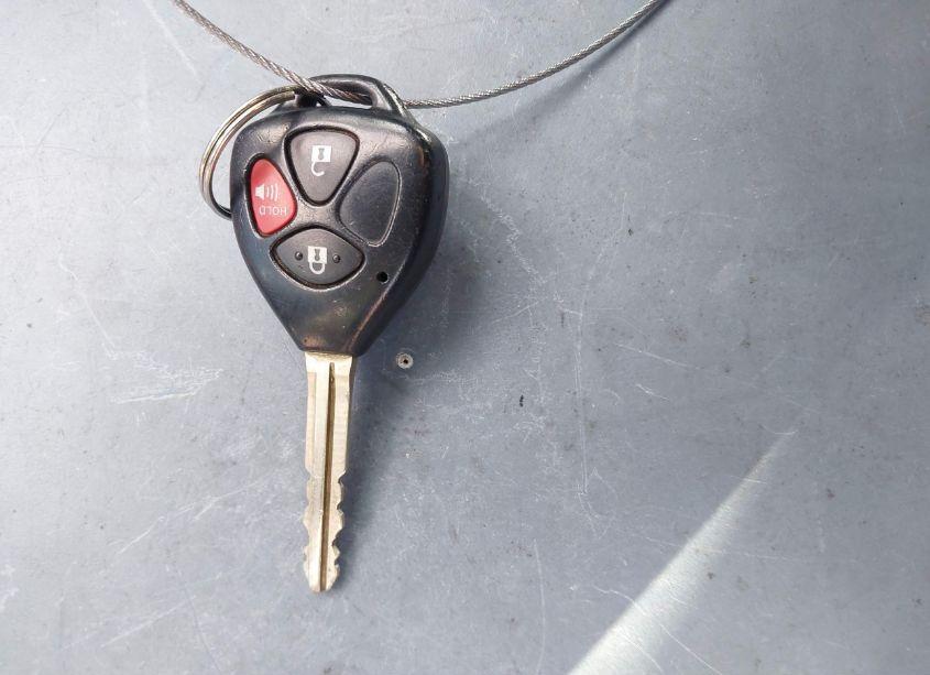 Photo 11 of 2009 Toyota Matrix (VIN 2T1KU40E79C125919)