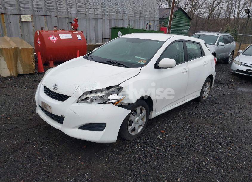 Photo 2 of 2009 Toyota Matrix (VIN 2T1KU40E79C134703)