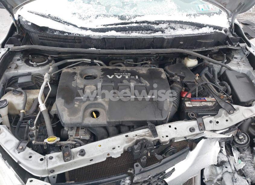 Photo 10 of 2009 Toyota Matrix (VIN 2T1KU40E89C061096)