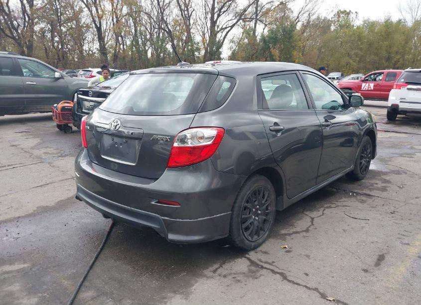 Photo 4 of 2009 Toyota Matrix (VIN 2T1KU40E89C173719)