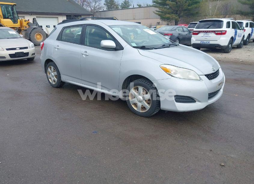 2009 Toyota Matrix (VIN 2T1KU40E99C006768) main photo