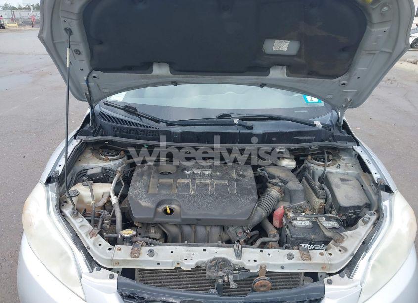 Photo 10 of 2009 Toyota Matrix (VIN 2T1KU40E99C006768)