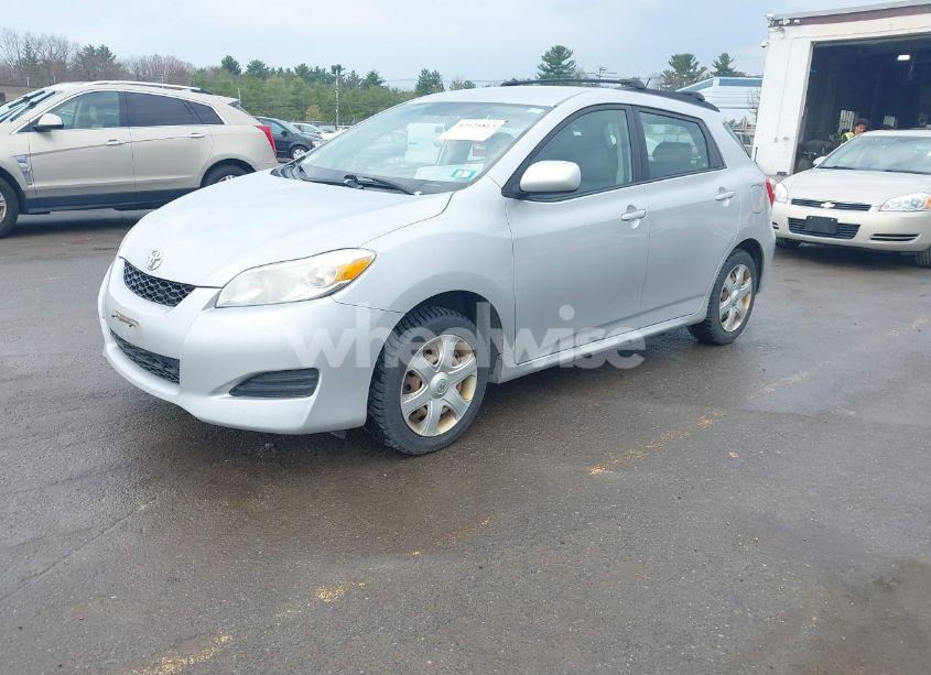 Photo 2 of 2009 Toyota Matrix (VIN 2T1KU40E99C006768)