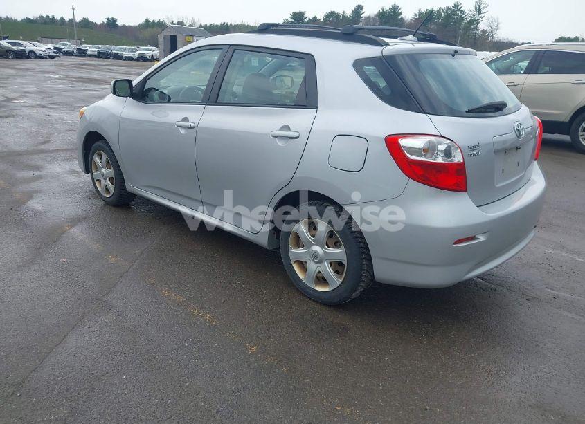Photo 3 of 2009 Toyota Matrix (VIN 2T1KU40E99C006768)