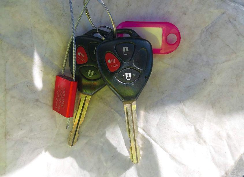 Photo 11 of 2009 Toyota Matrix (VIN 2T1KU40E99C054190)