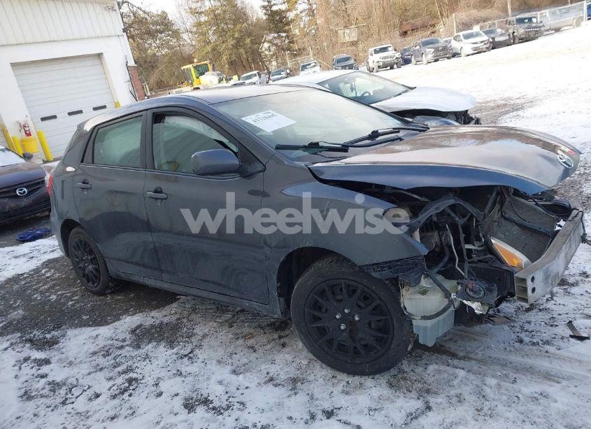 Photo 13 of 2009 Toyota Matrix (VIN 2T1KU40E99C103551)