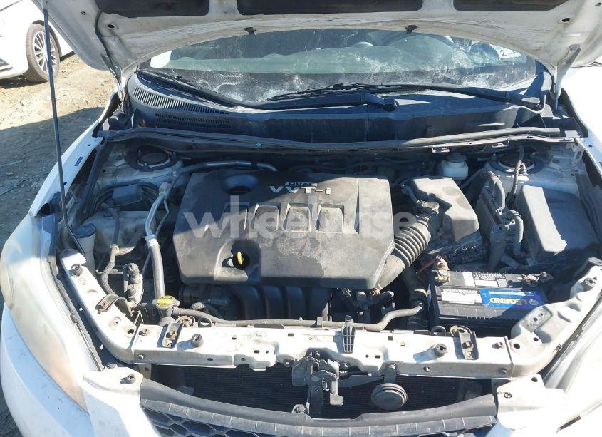 Photo 10 of 2009 Toyota Matrix (VIN 2T1KU40EX9C034238)